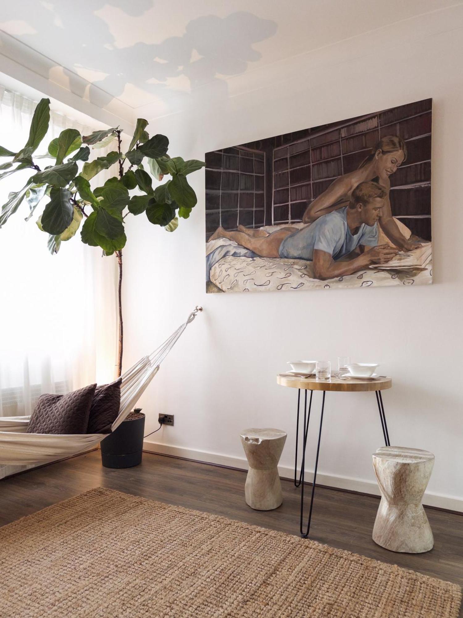 Tranquil Oasis W 100Inch Cinema & Hammock, By The Design Traveller Apartment London Exterior photo